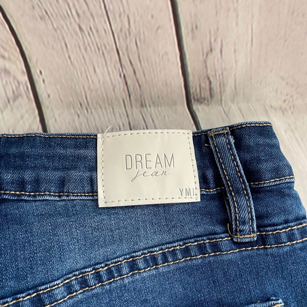 High Rise Jean Short Cutoff - Picture 3 of 4